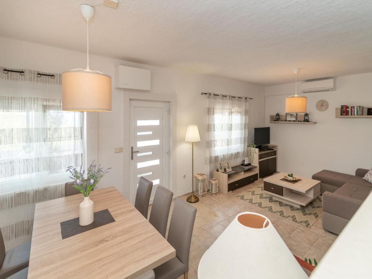 טרוגיר Scenic Sea View,Three Bedroom Villa With Pool מראה חיצוני תמונה